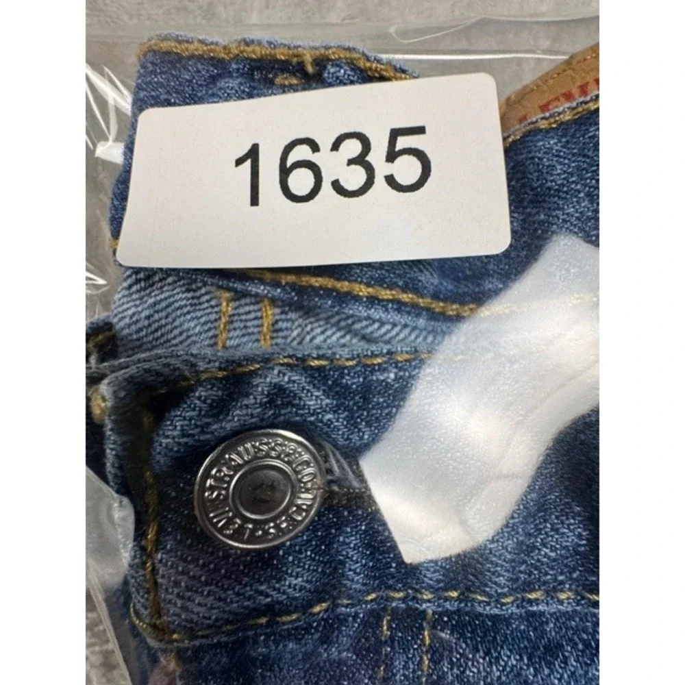 Levi's Denim Shorts Mens 36 550 Relaxed Fit Mid Wash Blue Jean Shorts 550-0618